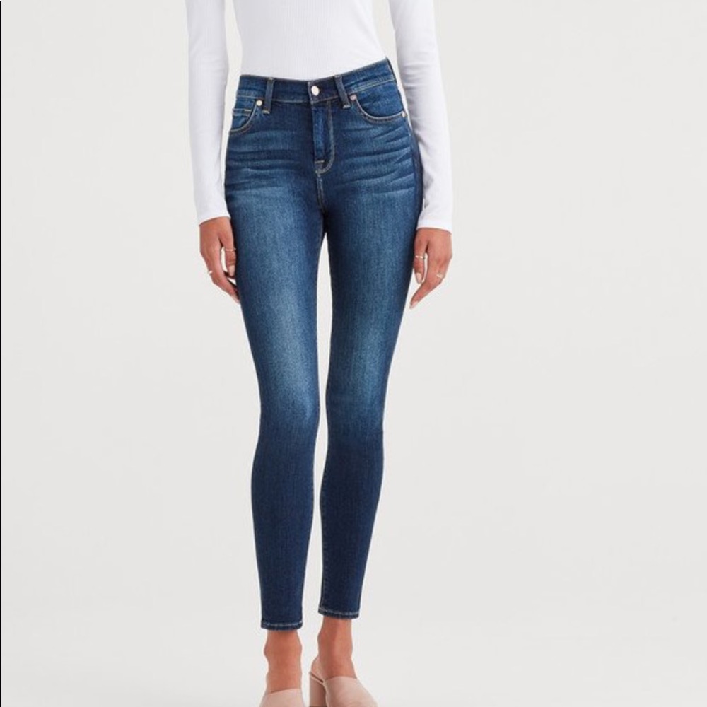 7 FAMK HIGH WAIST JEANS SIZE 26